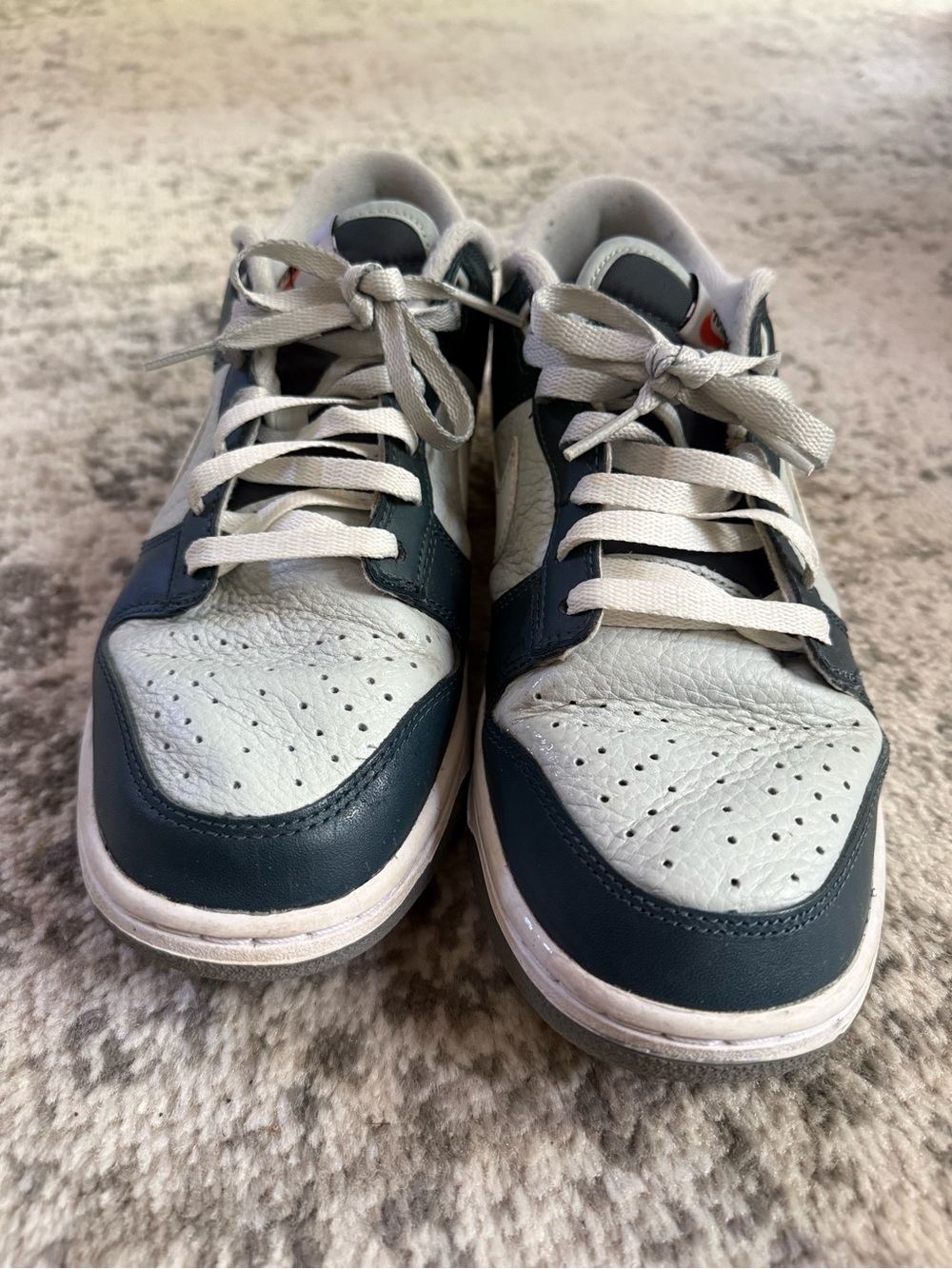 Nike Dunk Low Retro Split Deep Jungle Sneakers Size 9.5 dark and light green